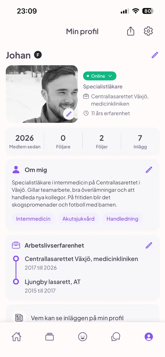 The profile page with professional role, workplace, years of experience, a short bio with areas of interest, and work history.